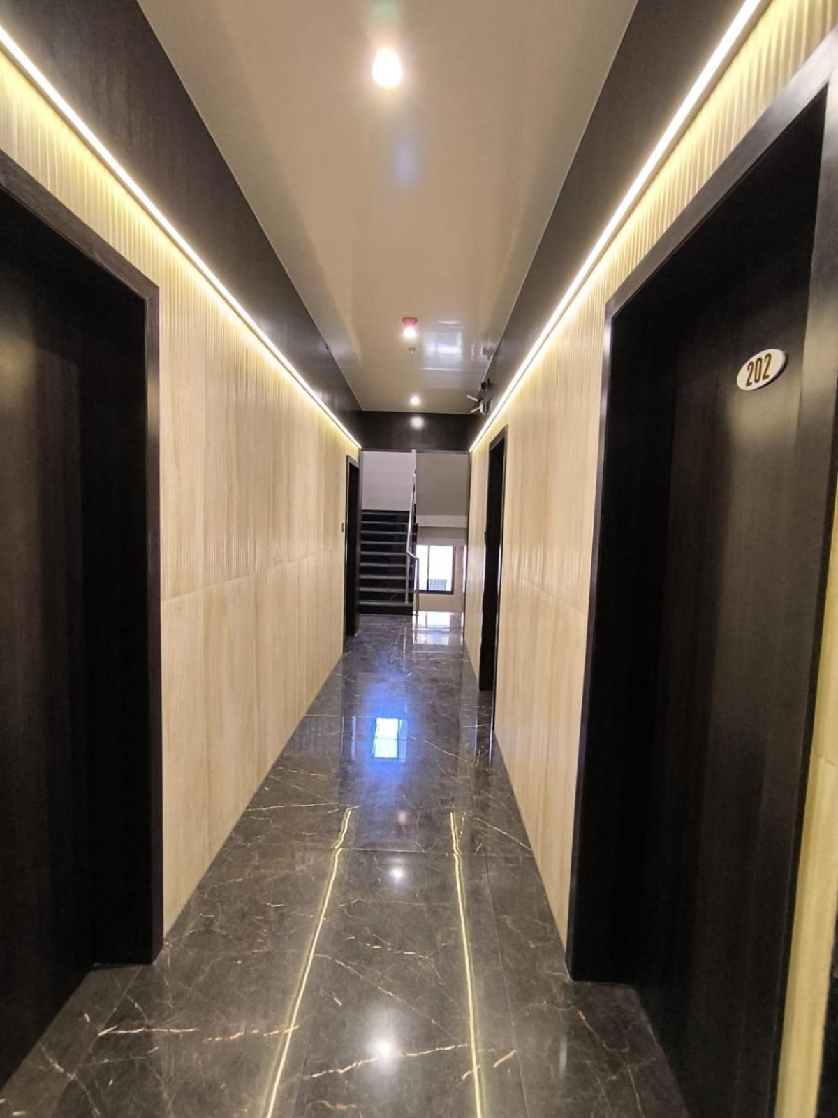 מלון נאווי מומבאי Sharan Residency מראה חיצוני תמונה